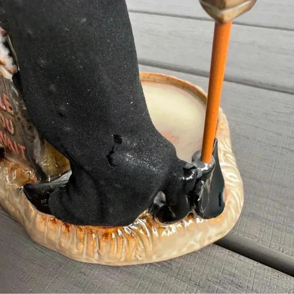Yankee Candle Halloween Boney Bunch Graves Dug While You Wait Candle Holder 2014 - Picture 3 of 4